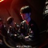 摄影师一村分享返图：Faker胜利后开心的笑了